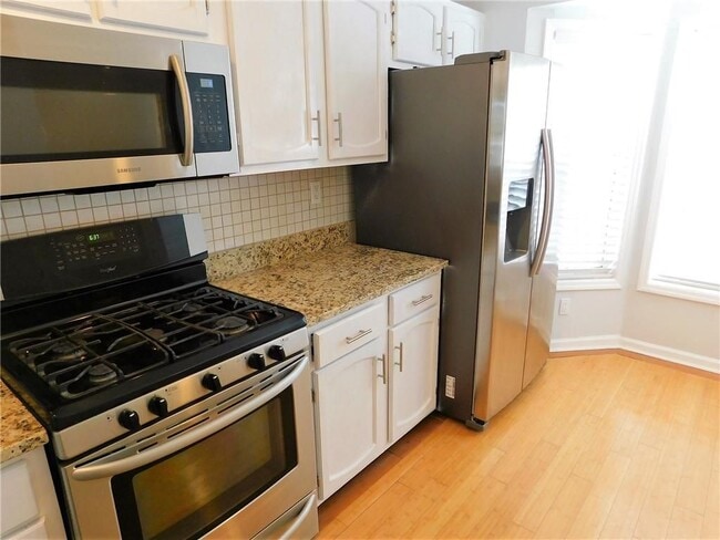 Building Photo - 5043 Laurel Springs Way SE