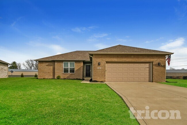 Building Photo - 305 Gale Ct