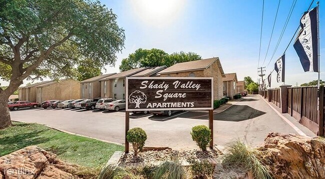 Primary Photo - 1 br, 1 bath Condo - 3206 Green Tee Dr Fla...