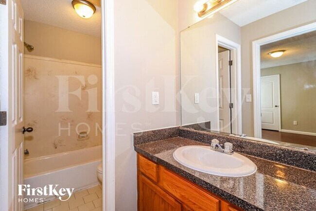Building Photo - 9108 Cinderhill Cove W