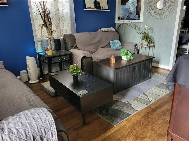 Building Photo - 8409 Navahoe Dr