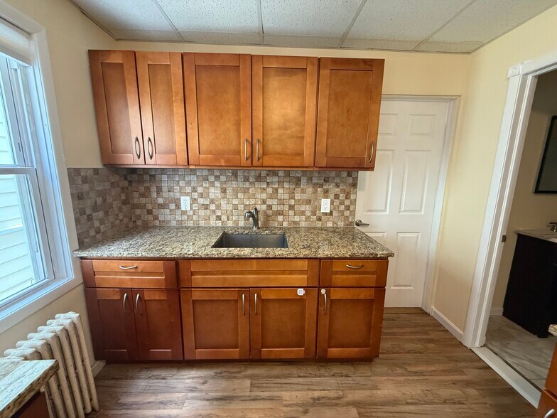 Building Photo - 38 Lanza Ave