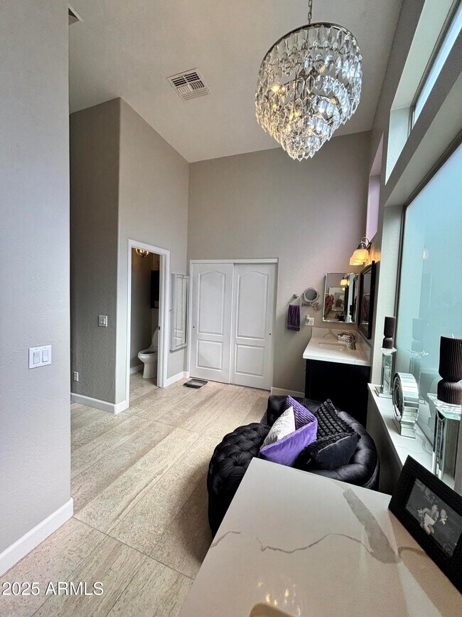 Building Photo - 7637 E Tasman Cir