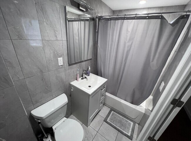 Building Photo - 600 17th St