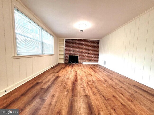 Building Photo - 3211 Korte Ct