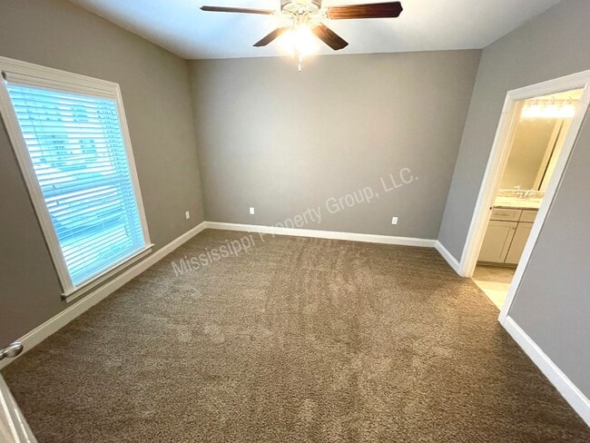 Building Photo - 4BR/4.5BA For Rent