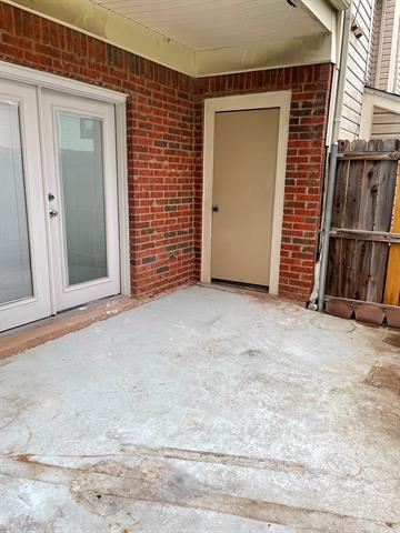 Building Photo - 220 Samuel Blvd