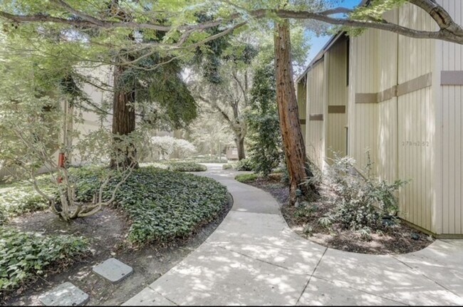 Building Photo - Tranquil Top-Floor End Unit with Stream Views & Resort Amenities — Blocks to Downtown