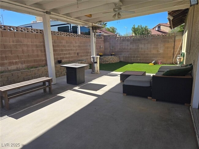 Building Photo - 8817 Pavia Dr