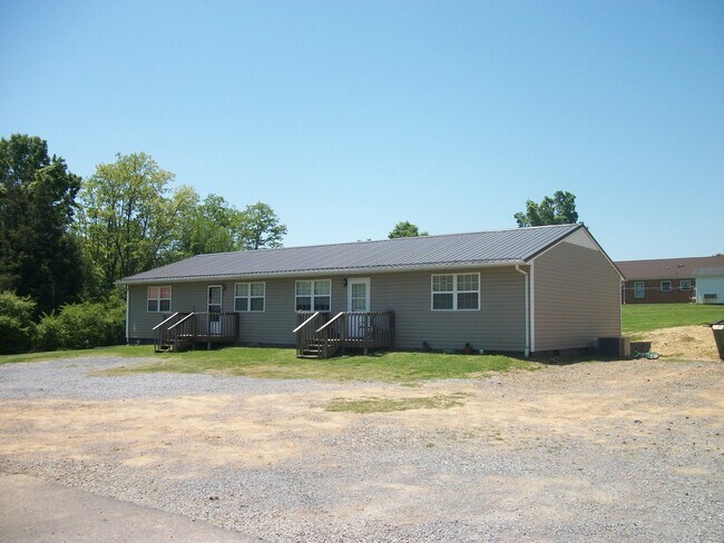 Building Photo - 413 N Church # 2