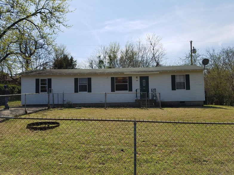 Primary Photo - 502 Hemlock St
