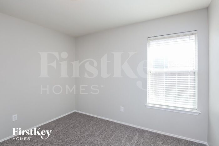 Building Photo - 14012 Caltha Dr