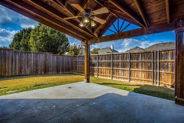 Building Photo - 1627 Summerfield Dr