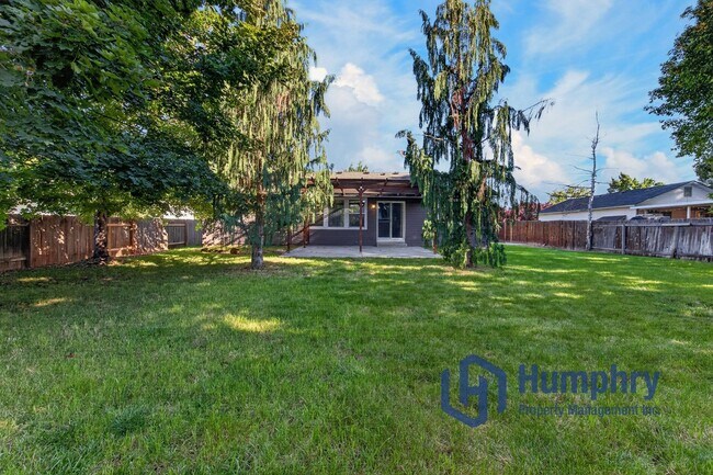 Building Photo - 8933 W Mediterranean Ct