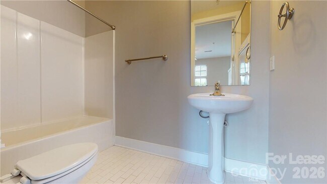 Building Photo - 1101 W 1st St