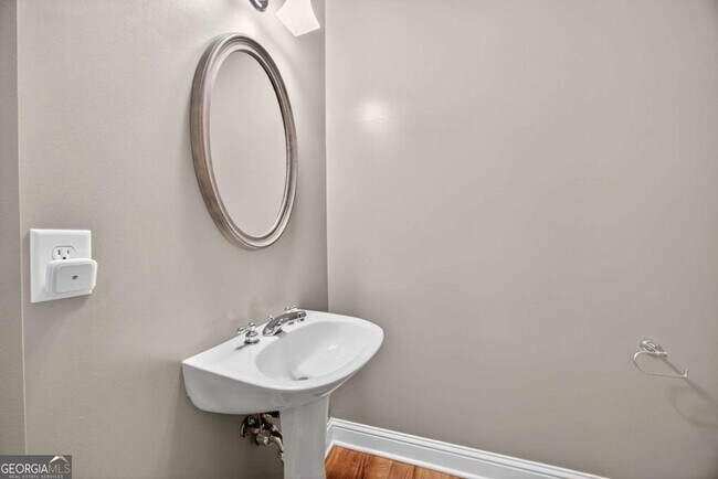 Building Photo - 1222 Creekside Pl SE