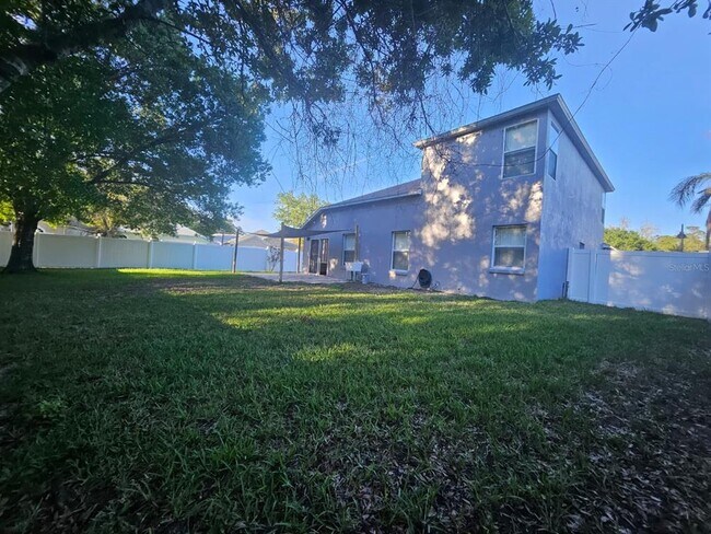 Building Photo - 3985 Andover Cay Blvd