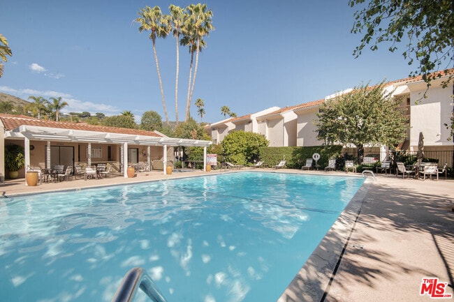 Building Photo - 23908 De Ville Way