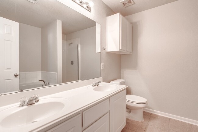 Building Photo - 17910 Carroll Pl Ln