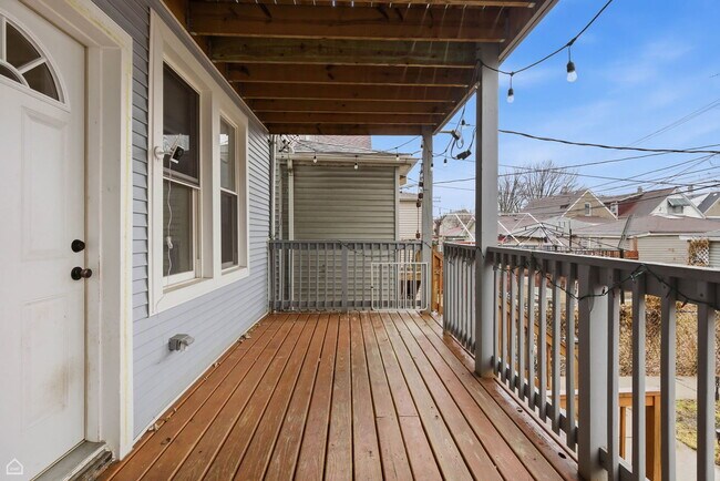 Building Photo - 4151 W Fullerton Ave