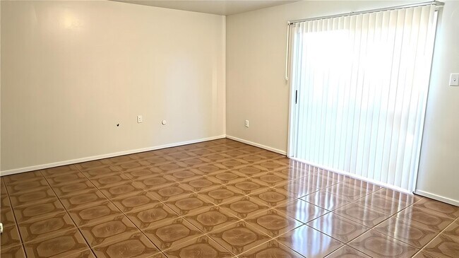 Building Photo - 13146 Newbrook Dr