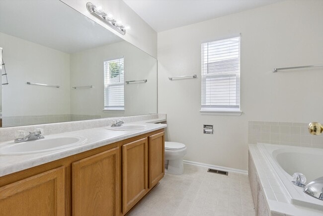 Building Photo - 4952 Tarcoola Ln