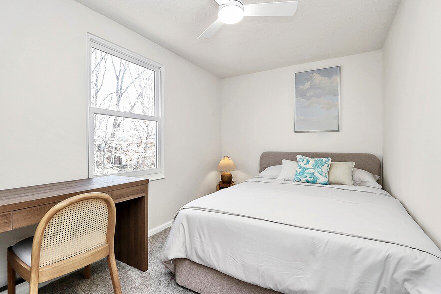 Building Photo - 7737 Batavia Ln