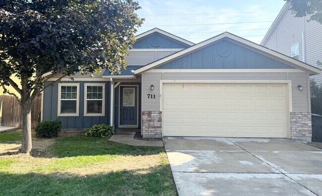 Building Photo - Beautiful Single Level- 3 Bed 2 Bath - Pet...
