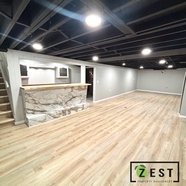 Building Photo - OPEN HOUSE- 1/24! 1PM-1:30PM! GORGEOUS 3 BD 1.5 BATH HOME!