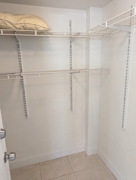 Primary Bedroom Walk-In Closet - 1001 SE 16th St