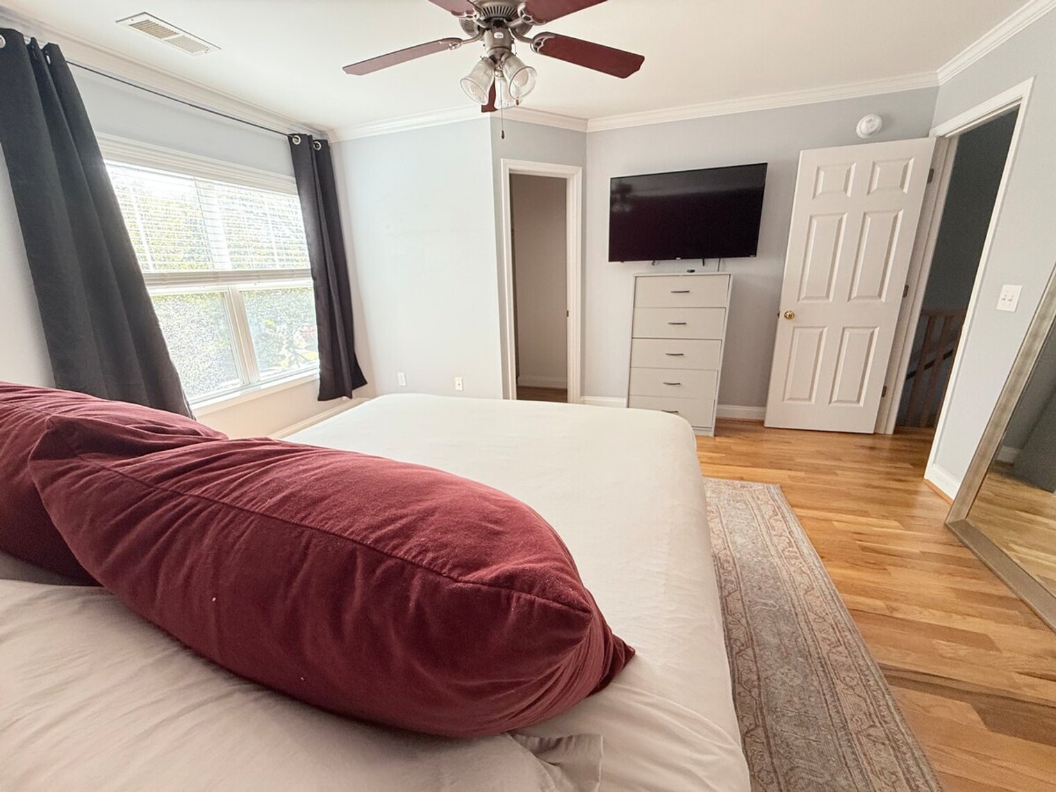 Building Photo - 617 Lake Forest Road