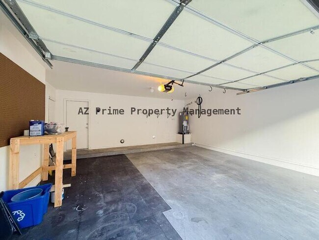 Building Photo - 5719 S 21st Terrace