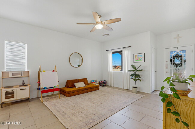 Building Photo - 7564 Wolf Creek Dr