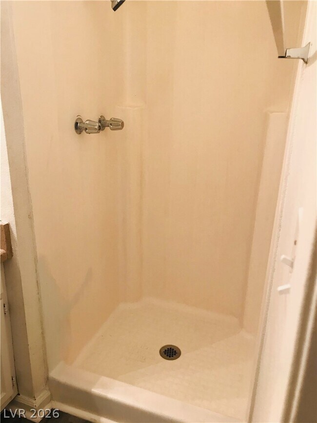 Building Photo - 3616 Kolendo Ct