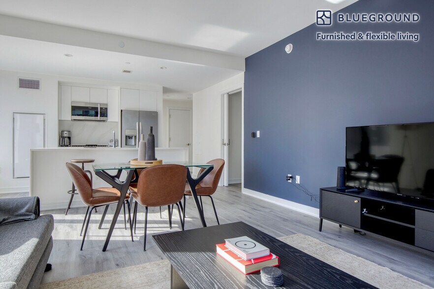 Building Photo - 949 1st St SE