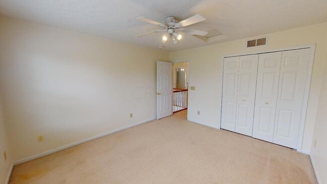 Building Photo - 6498 Ringsend Ct
