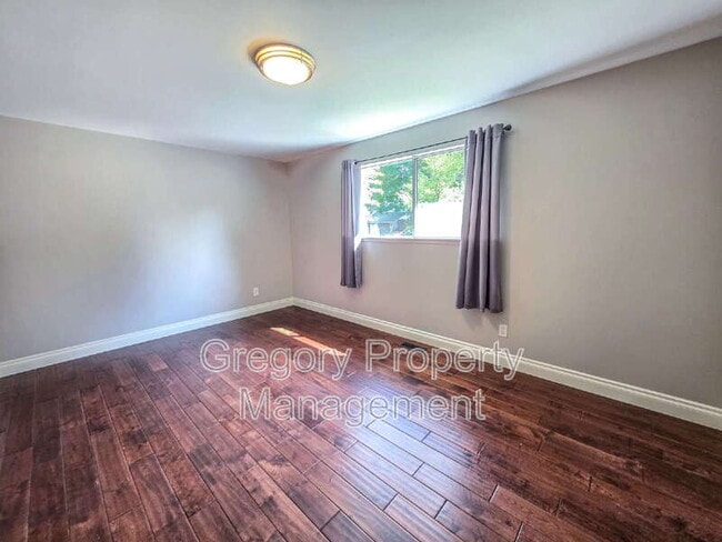Building Photo - 623 220th St SW