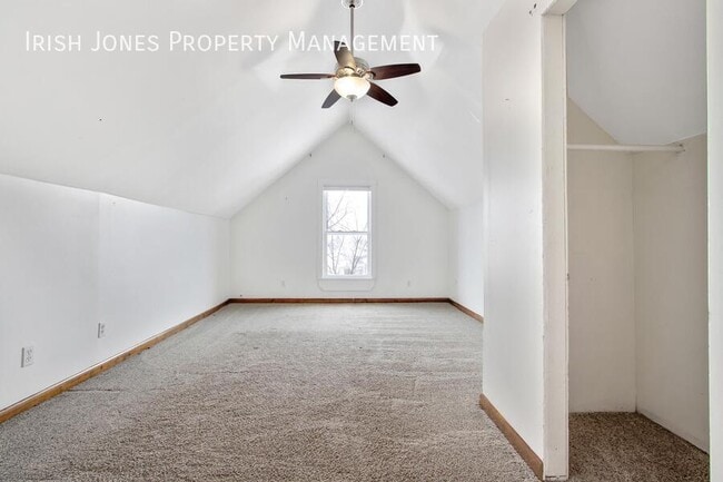 Building Photo - 38 Rugby Rd