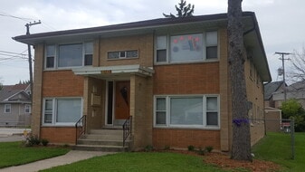 Building Photo - 8913 Grant Ave