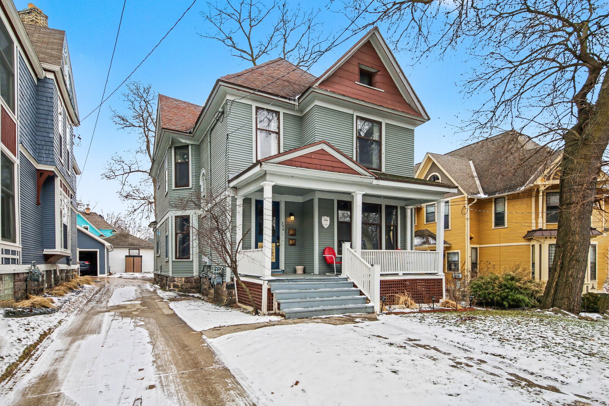 Building Photo - 256 Union Ave SE