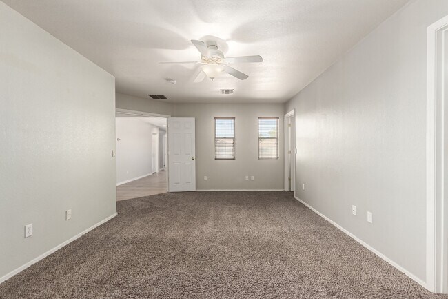Building Photo - 21127 Avenida Del Valle Ct