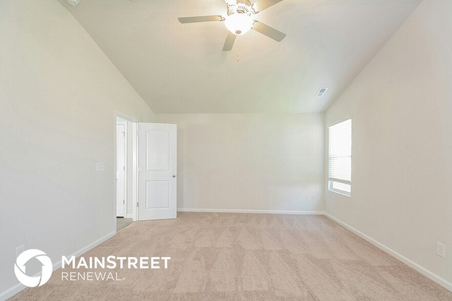 Building Photo - 356 Gourd St