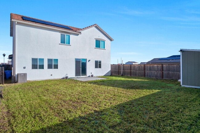 Building Photo - 2032 Gatlin Ct