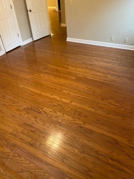 Master Bedroom - 4202 W End Ave