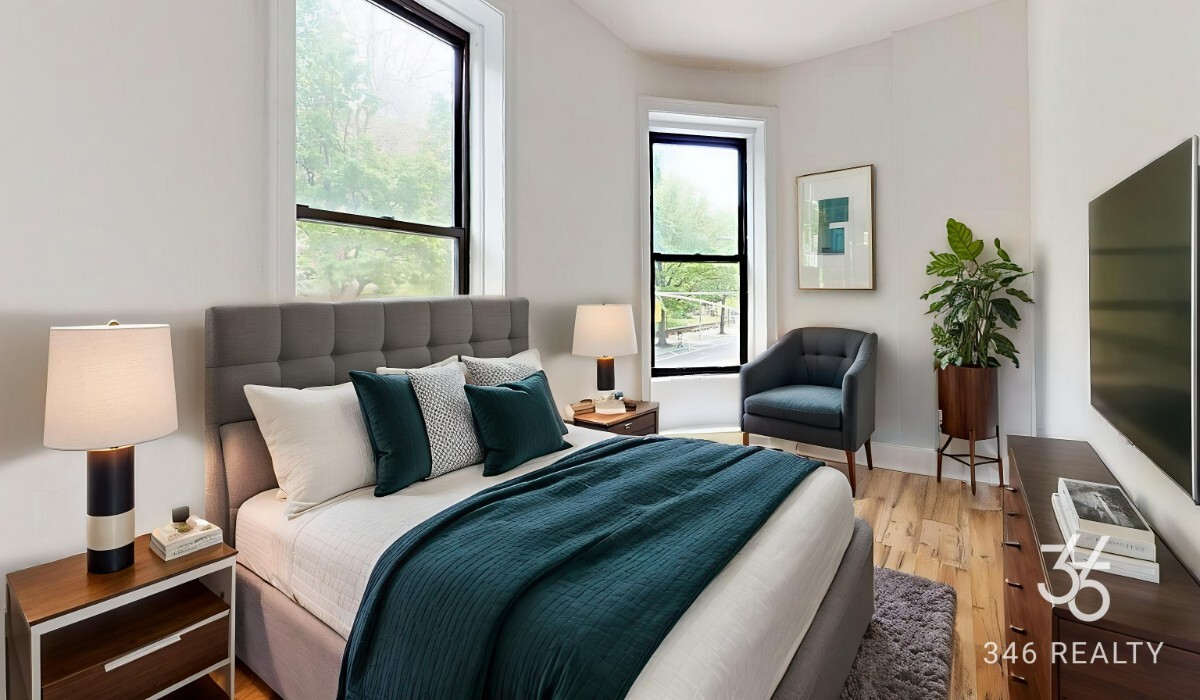 Building Photo - Central Park West