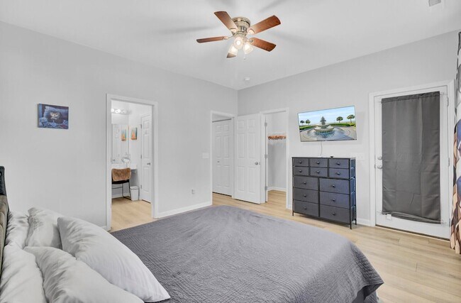 Building Photo - 132 Woodward Rd