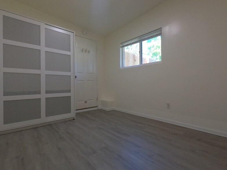 Building Photo - 2520 21st St