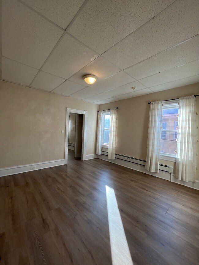 Building Photo - 1225 Lehigh St