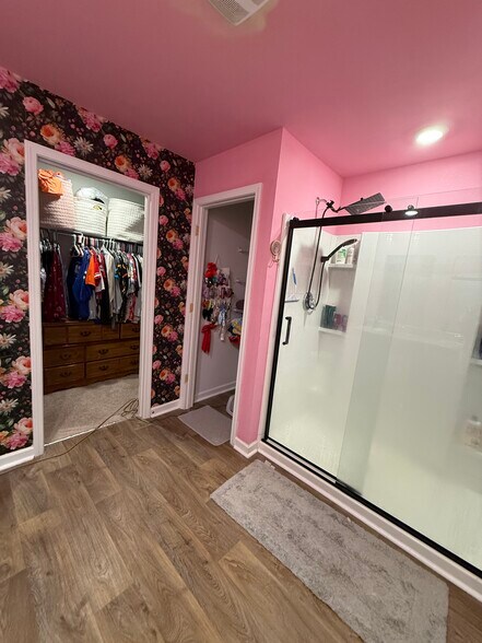 Building Photo - 141 Rosefield Ct