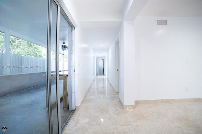 Building Photo - 12615 E Randall Park Dr